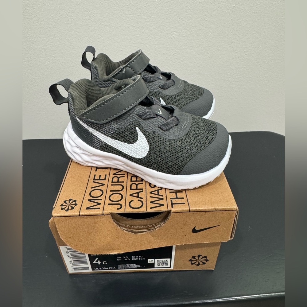 Toddler Nike Revolution 6 - Size 4c - Iron Grey / White-Smoke Grey - With Box